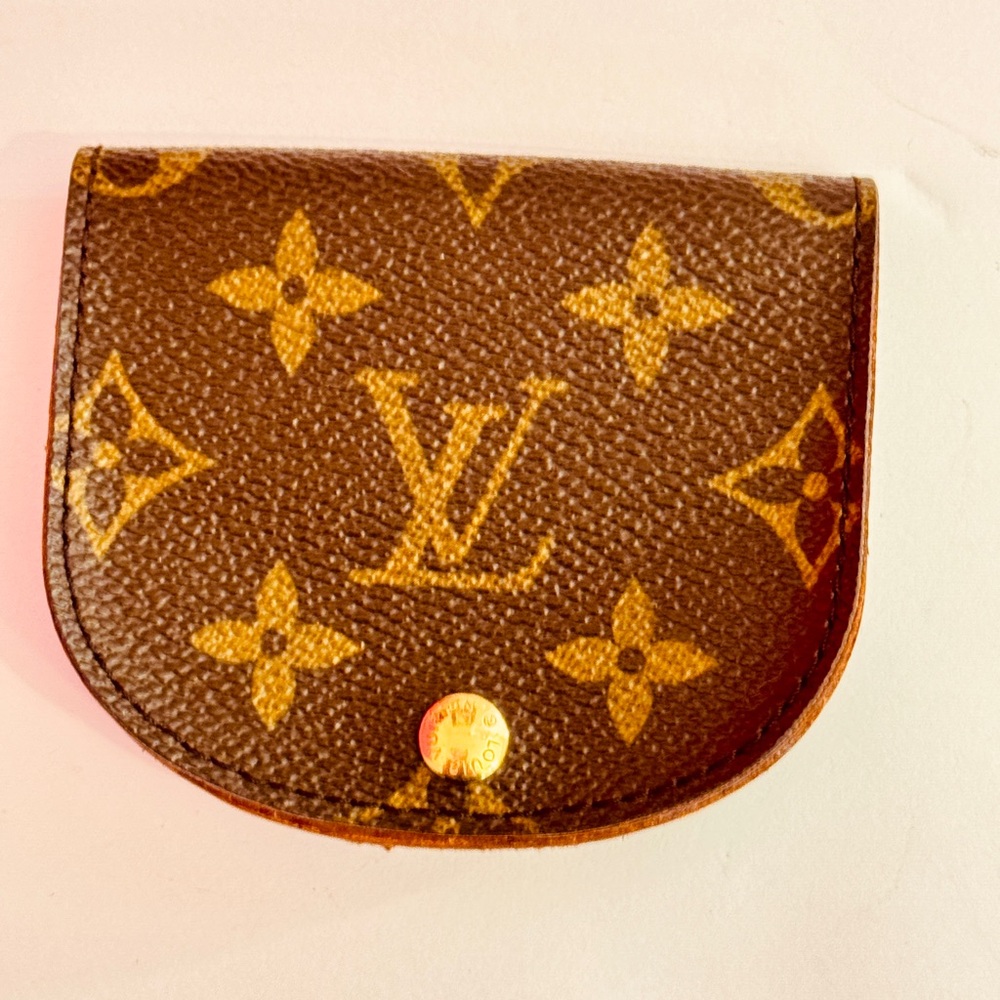 Louis Vuitton Brown Monogram Coin Purse - Picture 2 of 12